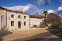Le Château de Lussac, découverte guidée du parc et des dépendances