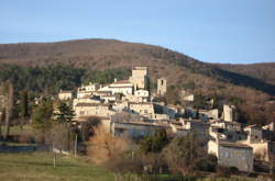 photo Visite accompagnée du château et du vieux village du Poët-Laval