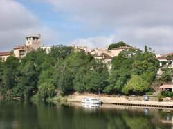 photo La sorcière Mélusine conte le Lot-et-Garonne