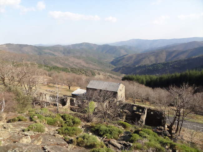 Saint-Andéol-de-Clerguemort vue depuis le relais de l'Espinas - Saint-Andéol-de-Clerguemort (48160) - Lozère