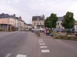 photo MARCHÉ DE COSSÉ-LE-VIVIEN