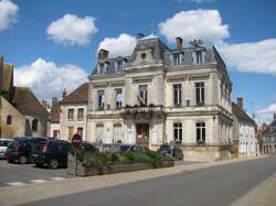 photo CONFERENCE « 2000 ANS D’HISTOIRE SOUS LA PLACE DU MARECHAL LECLERC A AUXERRE »