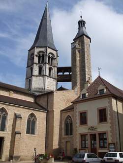 photo Visites Guidées de la Citée Médiévale de Saint-Gengoux-Le-National