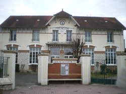 photo Opérateur(trice) sur chaînes de montage en industrie du bois