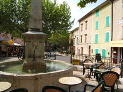 photo Marché provençal d'Aiguines