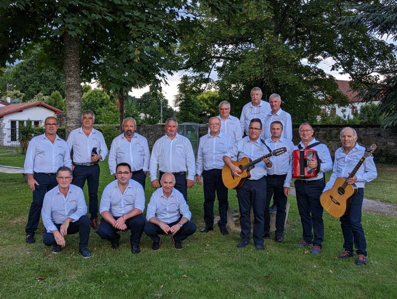 Choeur d'Hommes OZENKI - Chants basques