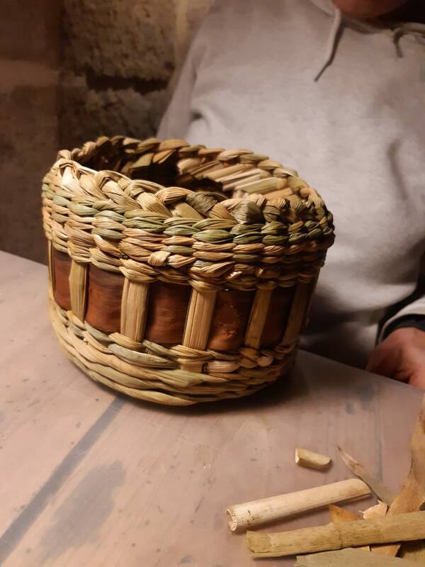 Vannerie Bucolique avec La Molinie Bleue