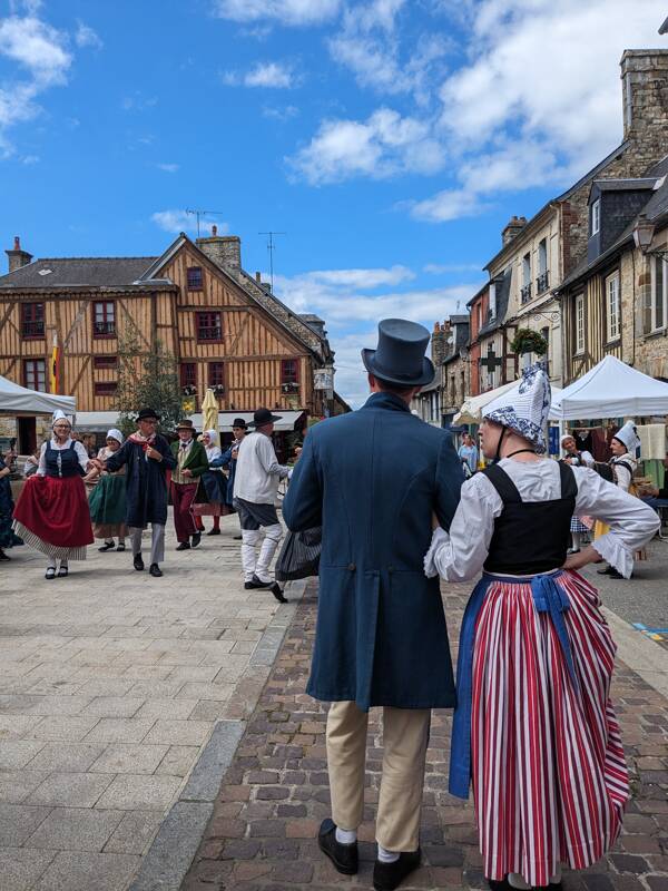 Marché gourmand et animations