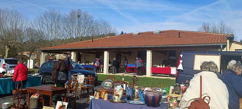 brocante professionnelle et puces des couturières