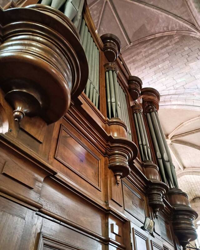 Découverte d'un orgue à tuyaux historique