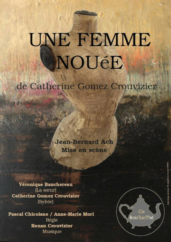 UNE FEMME NOUéE