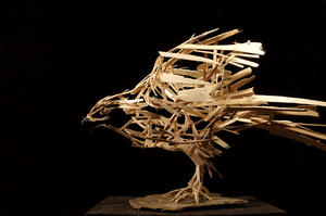 photo Exposition sculpture en bois de cagette