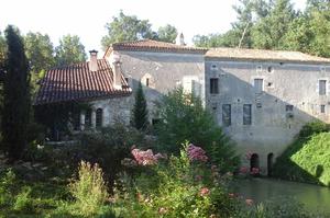 photo Visite du moulin avec possibilité de pique-nique au bord de l'eau (à apporter), dégustation bières bio les après midi