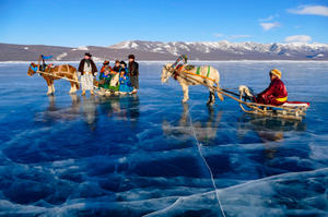 photo « PEUPLES DU FROID, Sibérie, Mongolie, Himalaya » Film documentaire réalisé et présenté par Jacques Ducoin