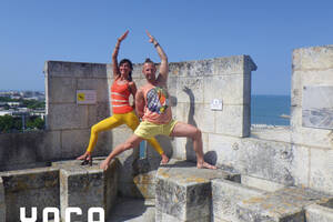 photo Yoga dans les tours de La Rochelle