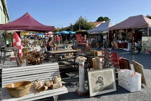 vide grenier d'été ET brocante