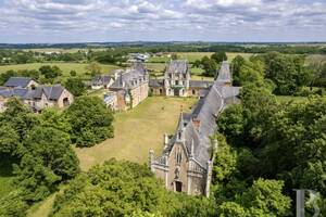 VISITE DU CHATEAU DU PINEAU - 49380 CHAMP-SUR-LAYON - JOURNEES PATRIMOINE