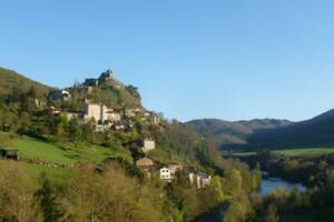 balade nature et paysagère autour de St Ilpize.