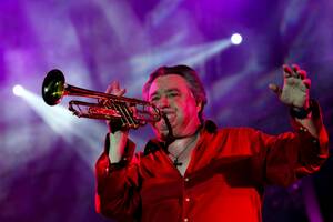 Jean-Claude BORELLY at sa trompette d'Or au Choeur des mélodies.