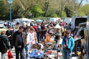 photo 23 ème Vide grenier de l'Amicale Laique de Nort sur erdre