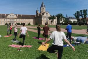photo Les initiations au yoga de l'abbaye de Cluny