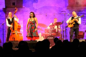 photo Les Accordés Swing 4tet en concert chez Les Zatypik