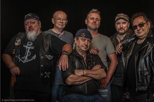 Soldat Louis & le Bagad Plougastell