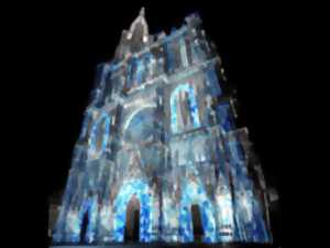 photo Jeux de lumières sur la façade de la cathédrale