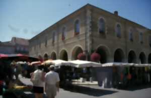 photo MARCHÉ DU MARDI MATIN À FLEURANCE