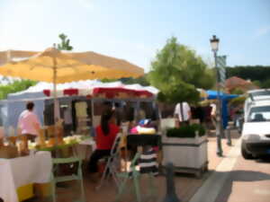 photo Marché hebdomadaire du mercredi