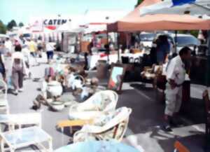 photo Foire aux boulons aux Quatre-Routes du Lot