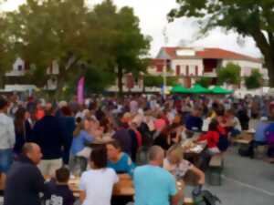 Repas au Marché des Producteurs de Pays à Biscarrosse-Ville