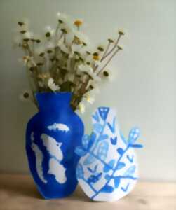 photo Atelier porcelaine 8-14 ans : Vase Bleu