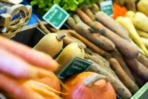 photo Grand marché d'automne et vide grenier