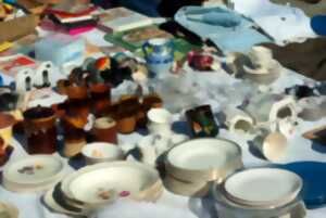 photo Brocante en salle - Dannes