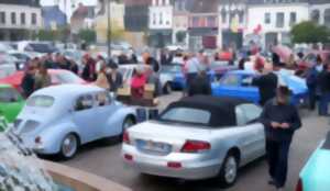 Exposition de voitures anciennes à Montreuil-sur-Mer