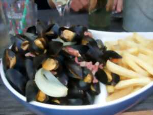 Repas Moules / Frites par l'Amicale Les Sources