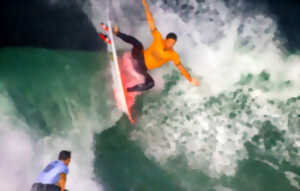 photo Caraïbos Surf de Nuit Anglet présenté par Rip Curl