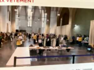 photo BOURSE AUX VÊTEMENTS ET AUX BIJOUX FANTAISIE