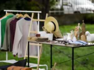 photo Marché gourmand et vide dressing