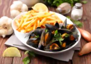 Repas moules frites pour Octobre Rose