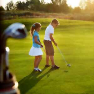 photo Les Ateliers enfants : Initiation au Golf en collaboration avec le golf de Roiffé