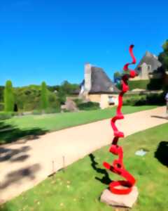 Exposition « De la pierre émerge l’acier » d’Ariel Elizondo aux jardins du manoir d'Eyrignac