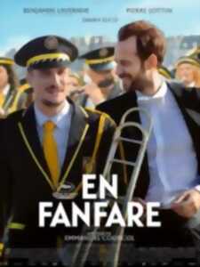 photo CINECO: EN FANFARE