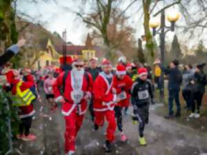 photo LA COURSE DES PÈRES ET MÈRES NOËL