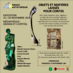 photo Exposition objets et matières laissés pour contes