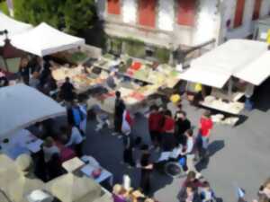 photo Marché de produits régionaux