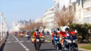 photo Arrivée en moto des pères et mères noël