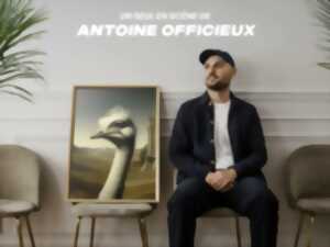 photo SPECTACLE - ANTOINE OFFICIEUX DANS « AUTO ROMANCE »