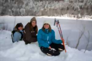 photo Balade en raquettes à neige et construction d'igloo